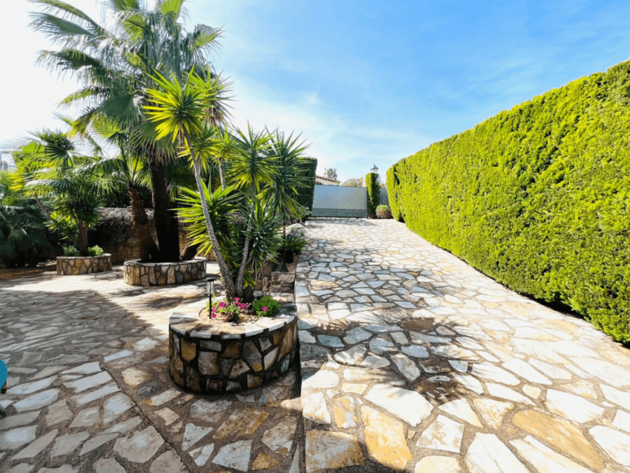 Impressive villa with panoramic sea and Montgó views for sale in La Sella Golf Resort, Pedreguer, Costa Blanca.