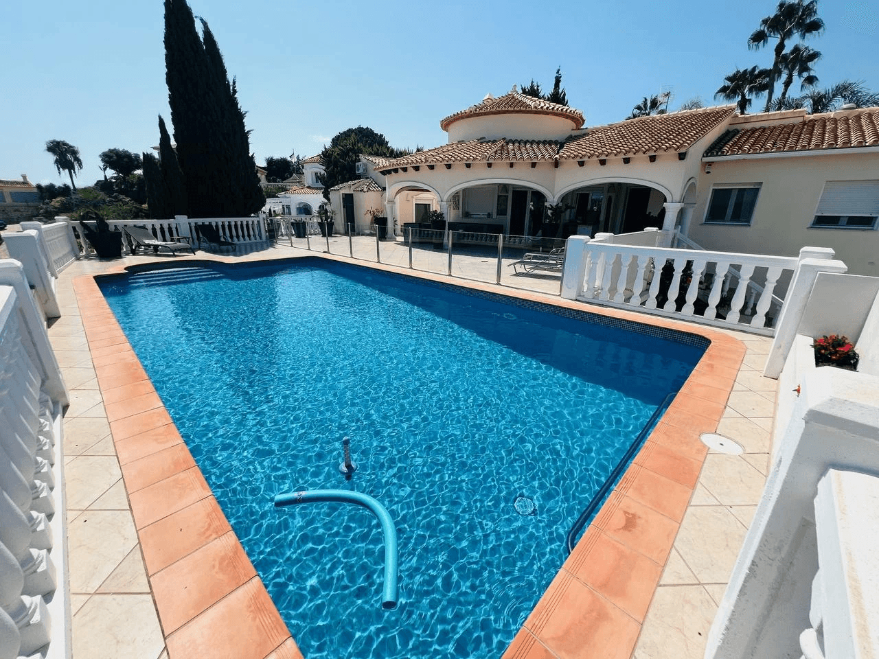 Charming Mediterranean villa on a single floor with spectacular views of La Sella Golf Resort, Pedreguer, Costa Blanca.