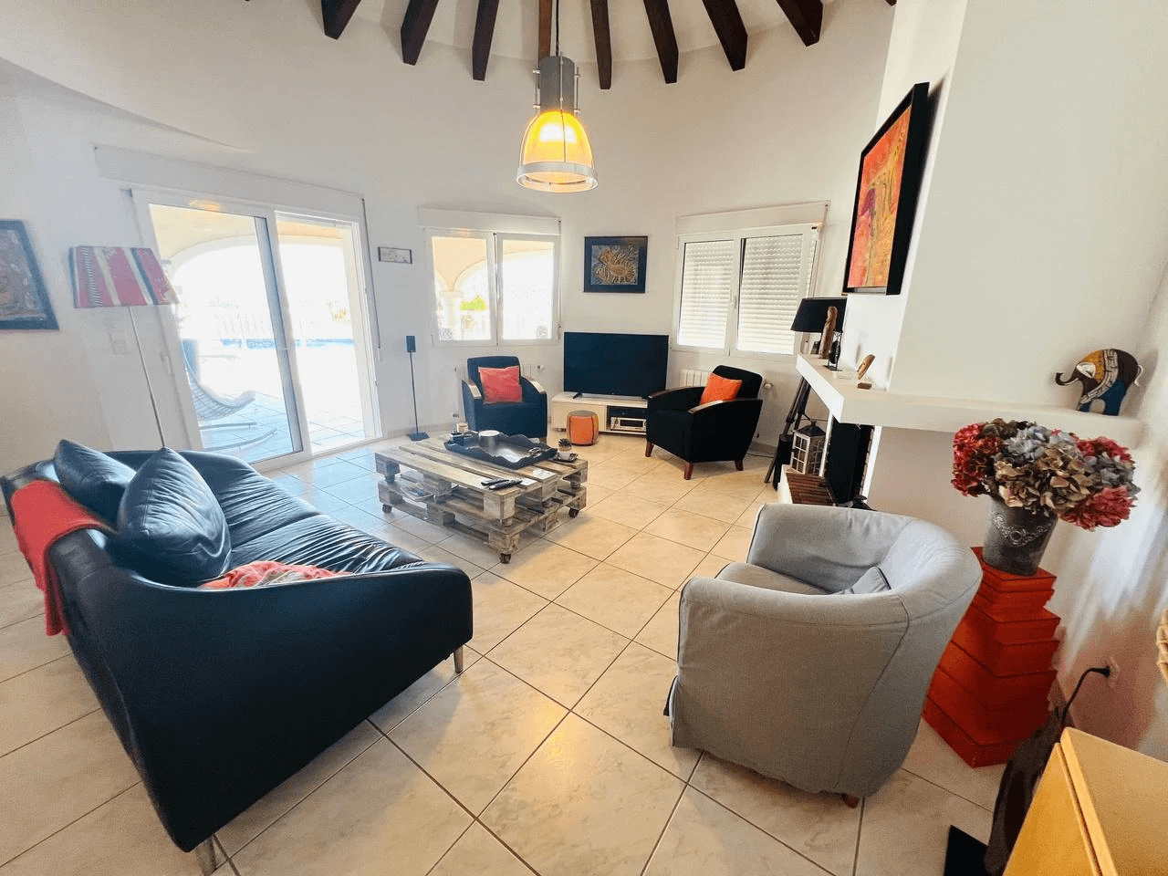 Charming Mediterranean villa on a single floor with spectacular views of La Sella Golf Resort, Pedreguer, Costa Blanca.