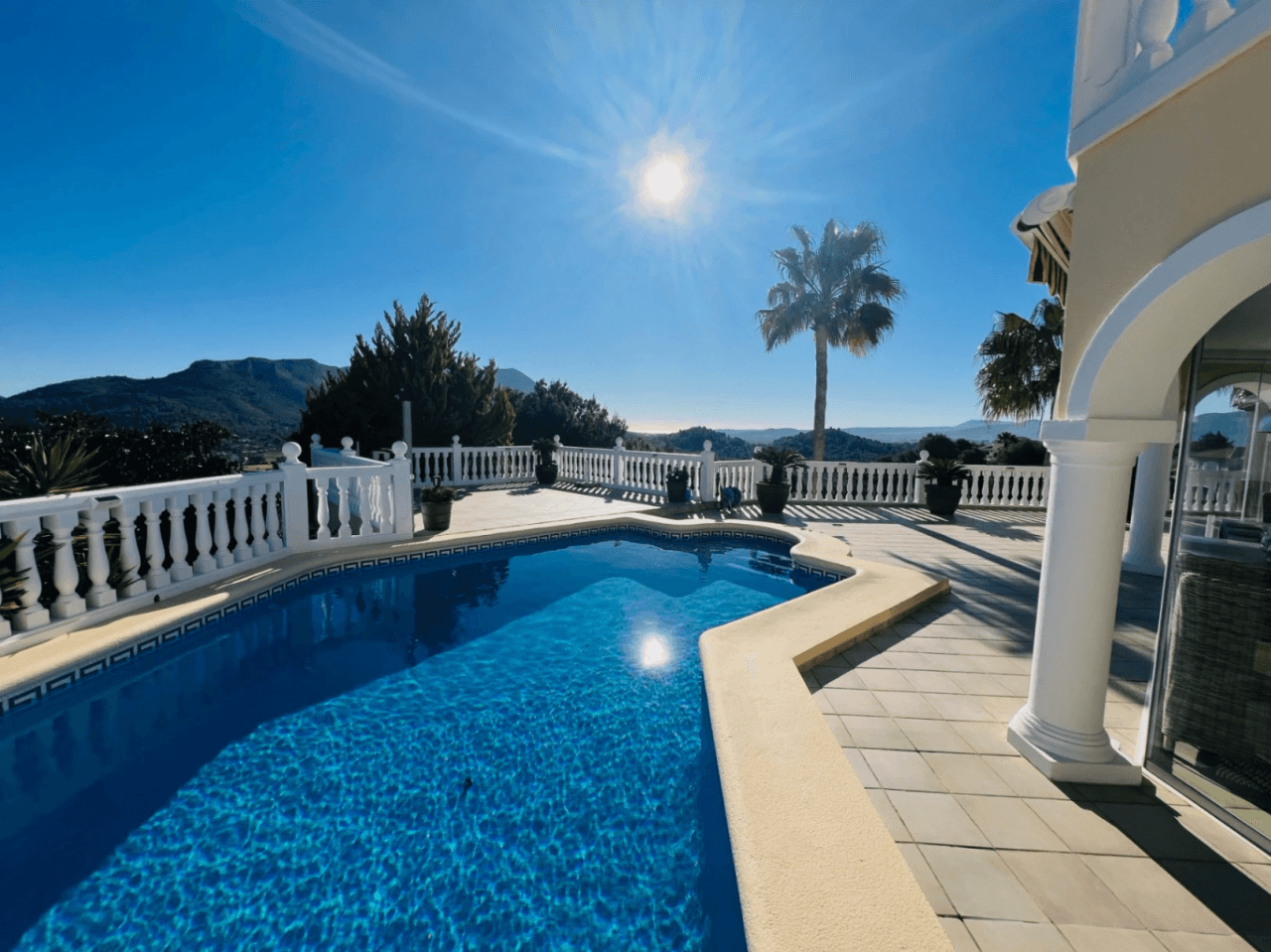 Impressive villa with panoramic sea and Montgó views for sale in La Sella Golf Resort, Pedreguer, Costa Blanca.