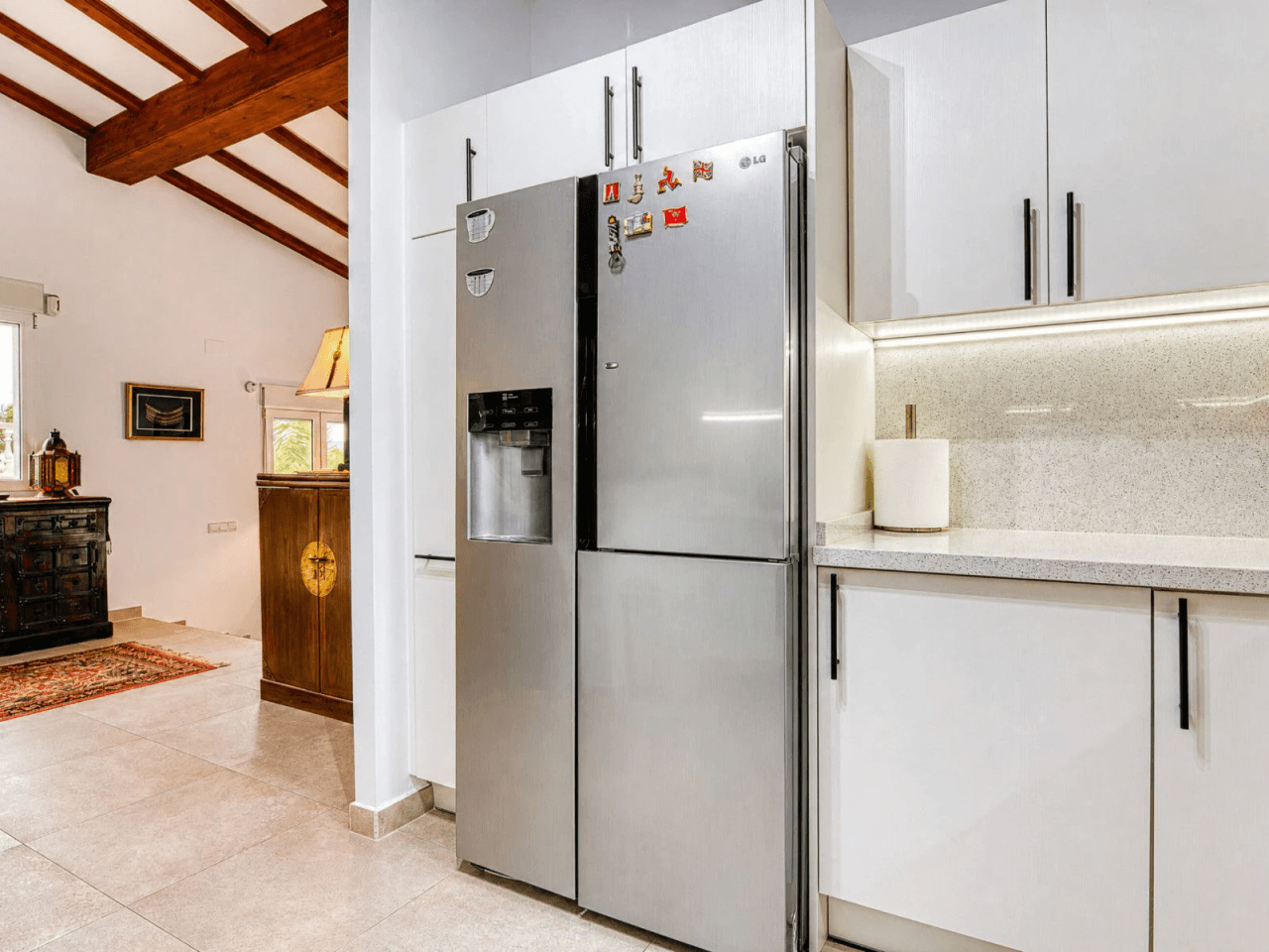 South-facing villa in excellent condition for sale in Sella Golf Resort, Pedreguer, Costa Blanca.