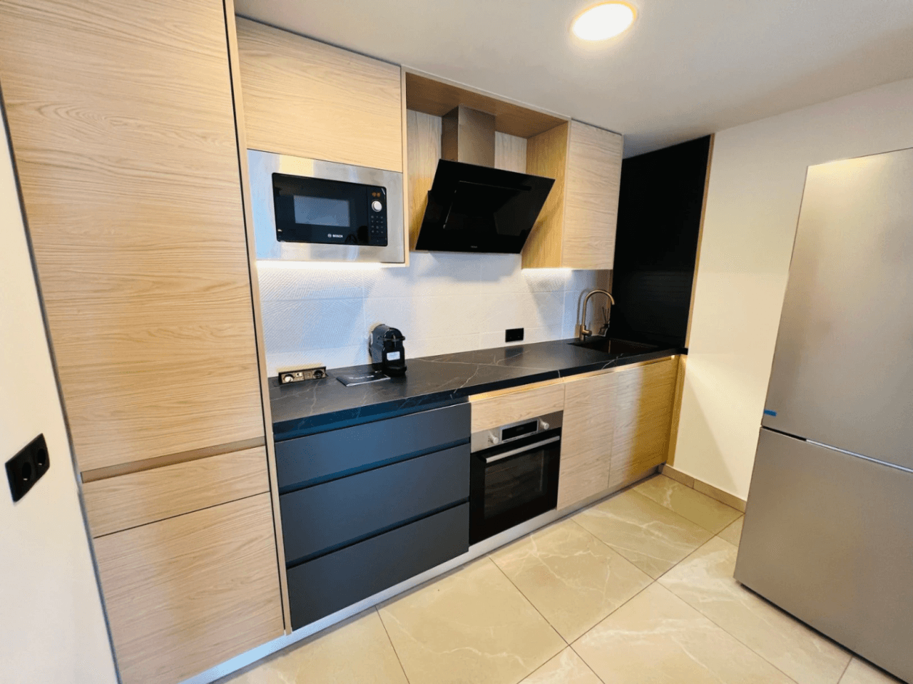 Volledig gerenoveerd appartement aan het strand te koop in Calpe, Costa Blanca.
