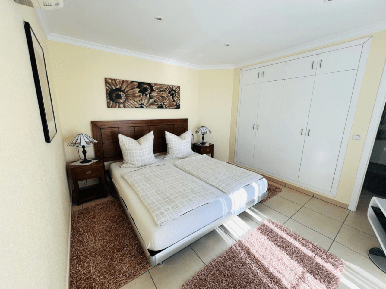 Impressive villa with panoramic sea and Montgó views for sale in La Sella Golf Resort, Pedreguer, Costa Blanca.