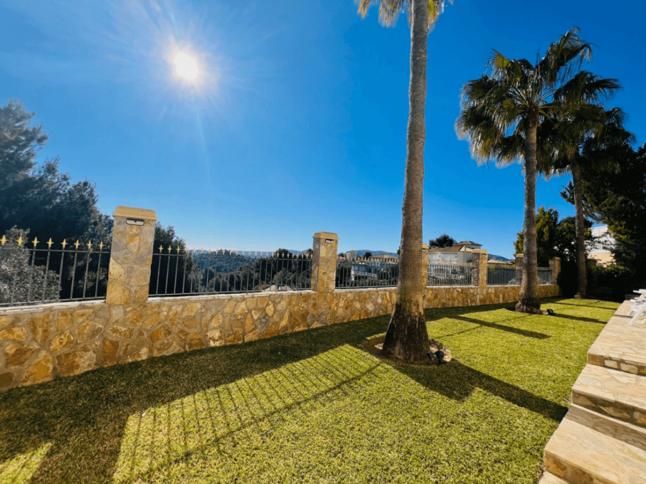 Impressive villa with panoramic sea and Montgó views for sale in La Sella Golf Resort, Pedreguer, Costa Blanca.