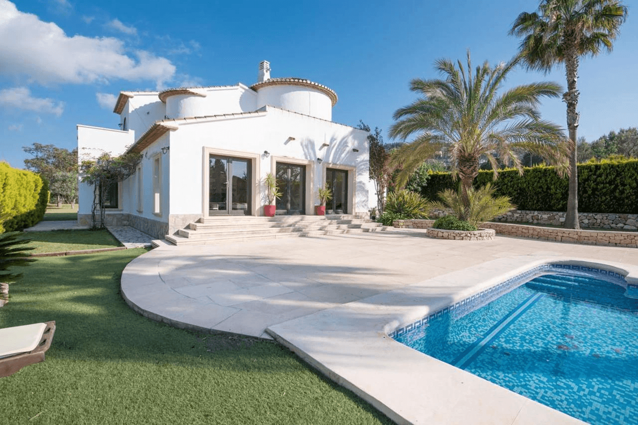Bonito chalet tipo finca con amplia parcela se vende en La Sella Golf Resort, Pedreguer, Costa Blanca