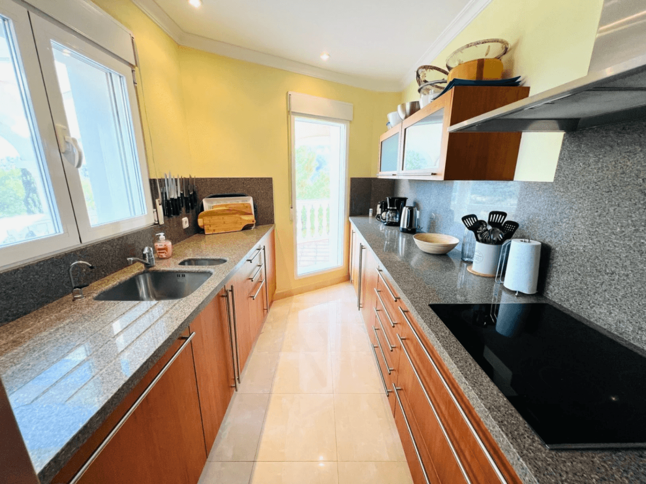 Exceptional 6-Bedroom Villa in La Sella – A Versatile Investment with 2-in-1 Living for sale in La Sella Golf Resort, Pedreguer, Costa Blanca