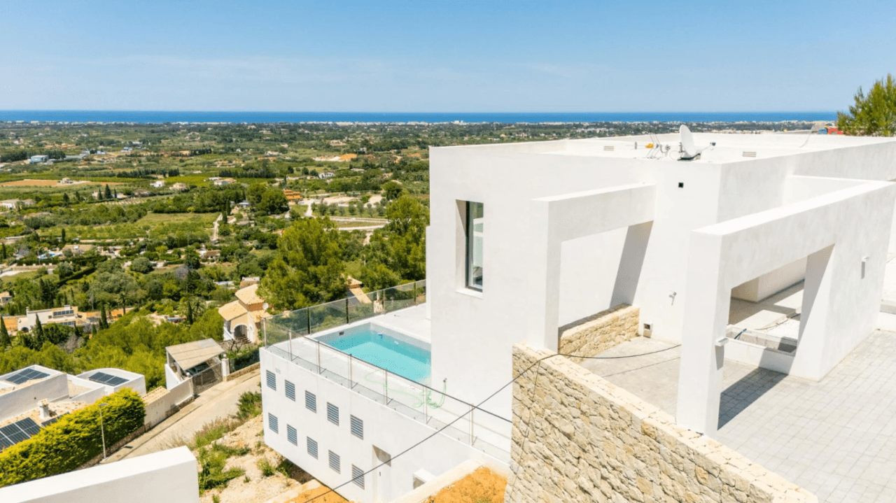 Magnificent newly built luxury villa with panoramic sea views for sale in La Sella Golf Resort, Pedreguer, Costa Blanca.