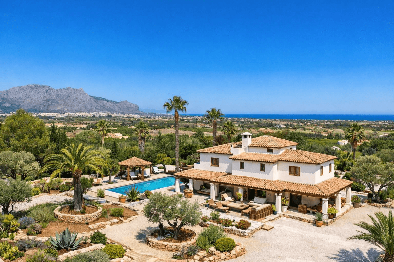 Finca spacieuse sur un terrain plat et ensoleillé à vendre dans le quartier de La Sella Golf Resort, Pedreguer, Costa Blanca