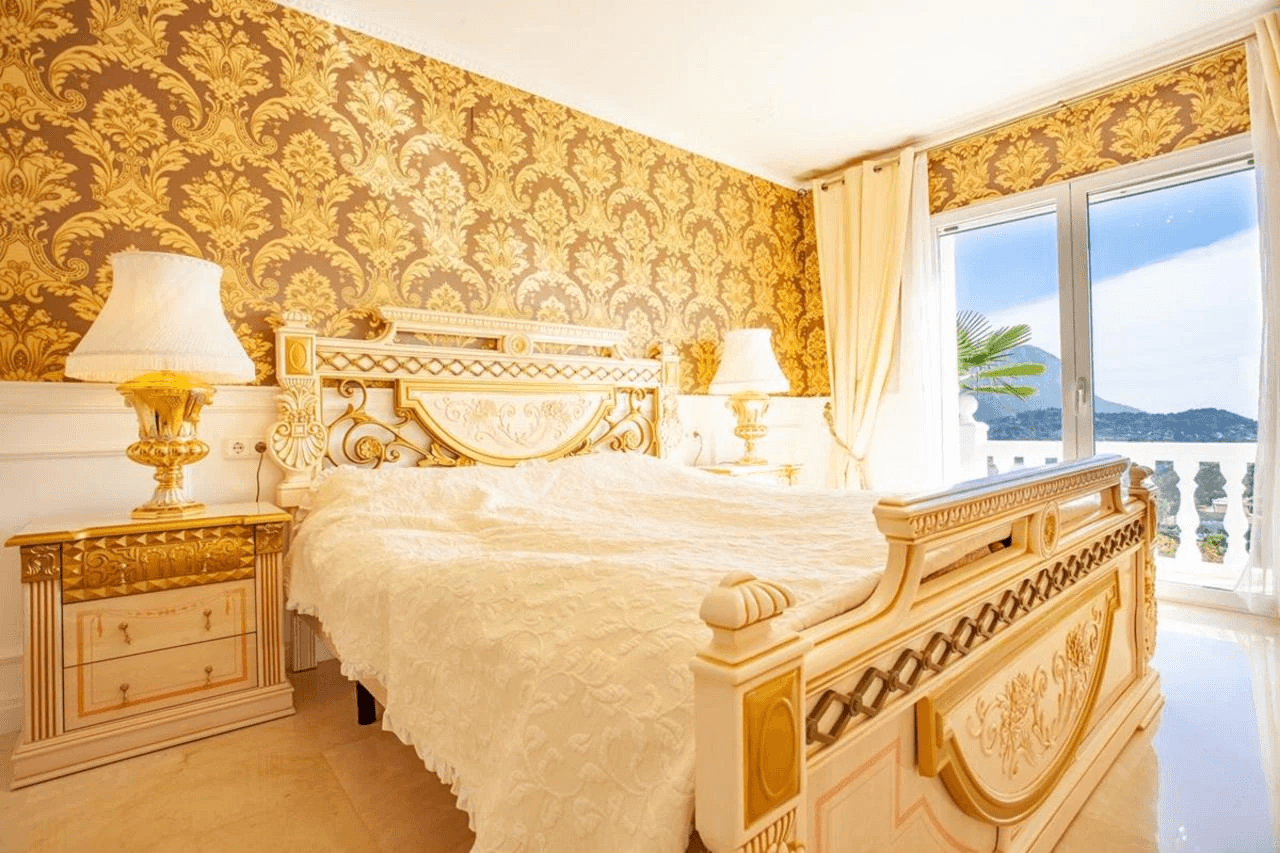 Luxury villa with garage for sale in La Sella Golf Resort, Costa Blanca