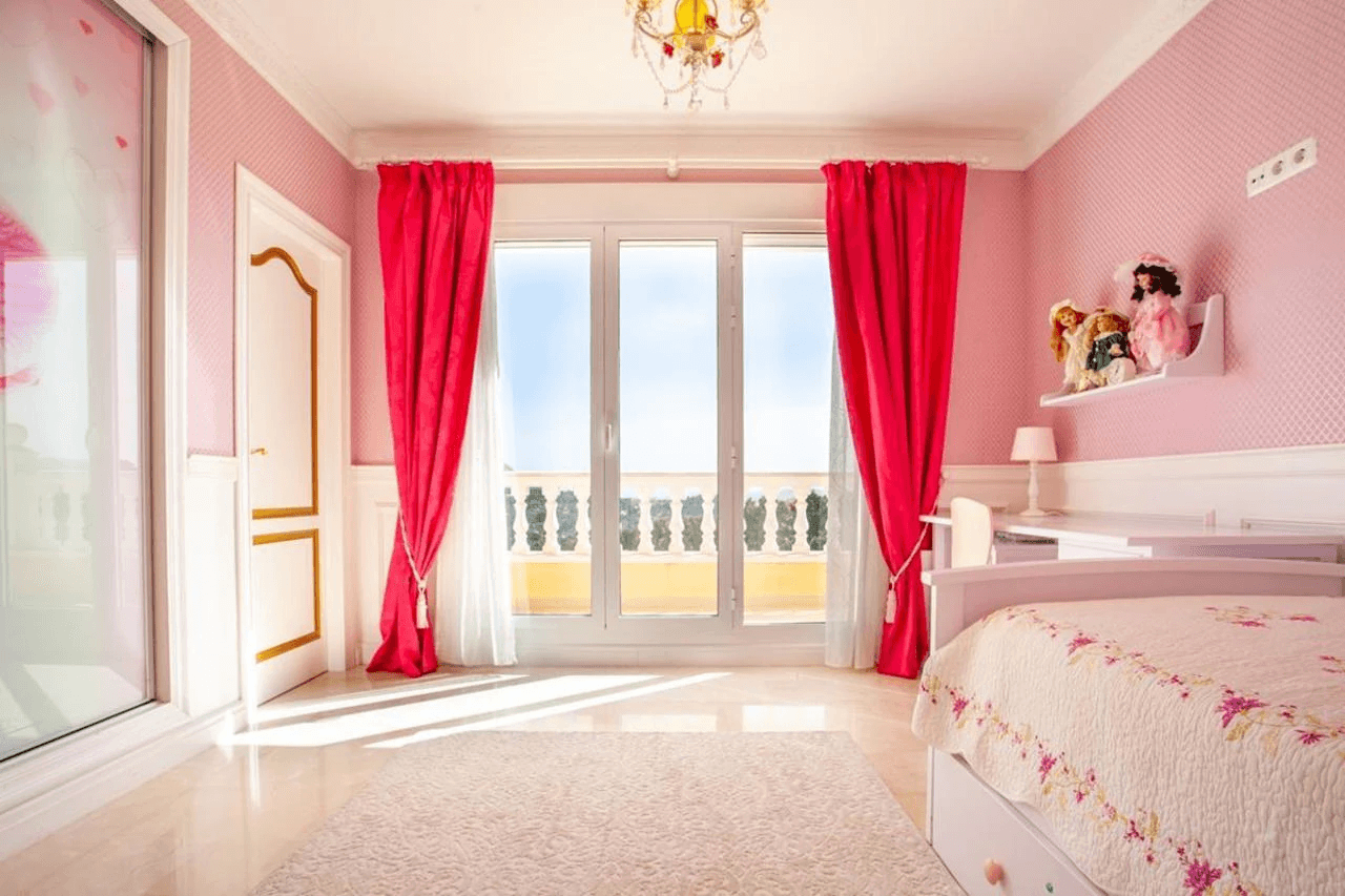 Luxury villa with garage for sale in La Sella Golf Resort, Costa Blanca