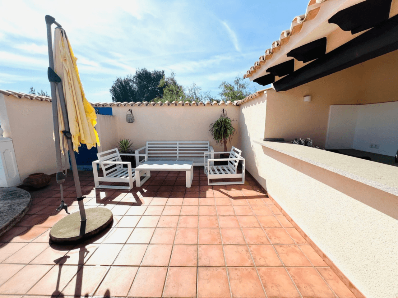 Exceptional 6-Bedroom Villa in La Sella – A Versatile Investment with 2-in-1 Living for sale in La Sella Golf Resort, Pedreguer, Costa Blanca
