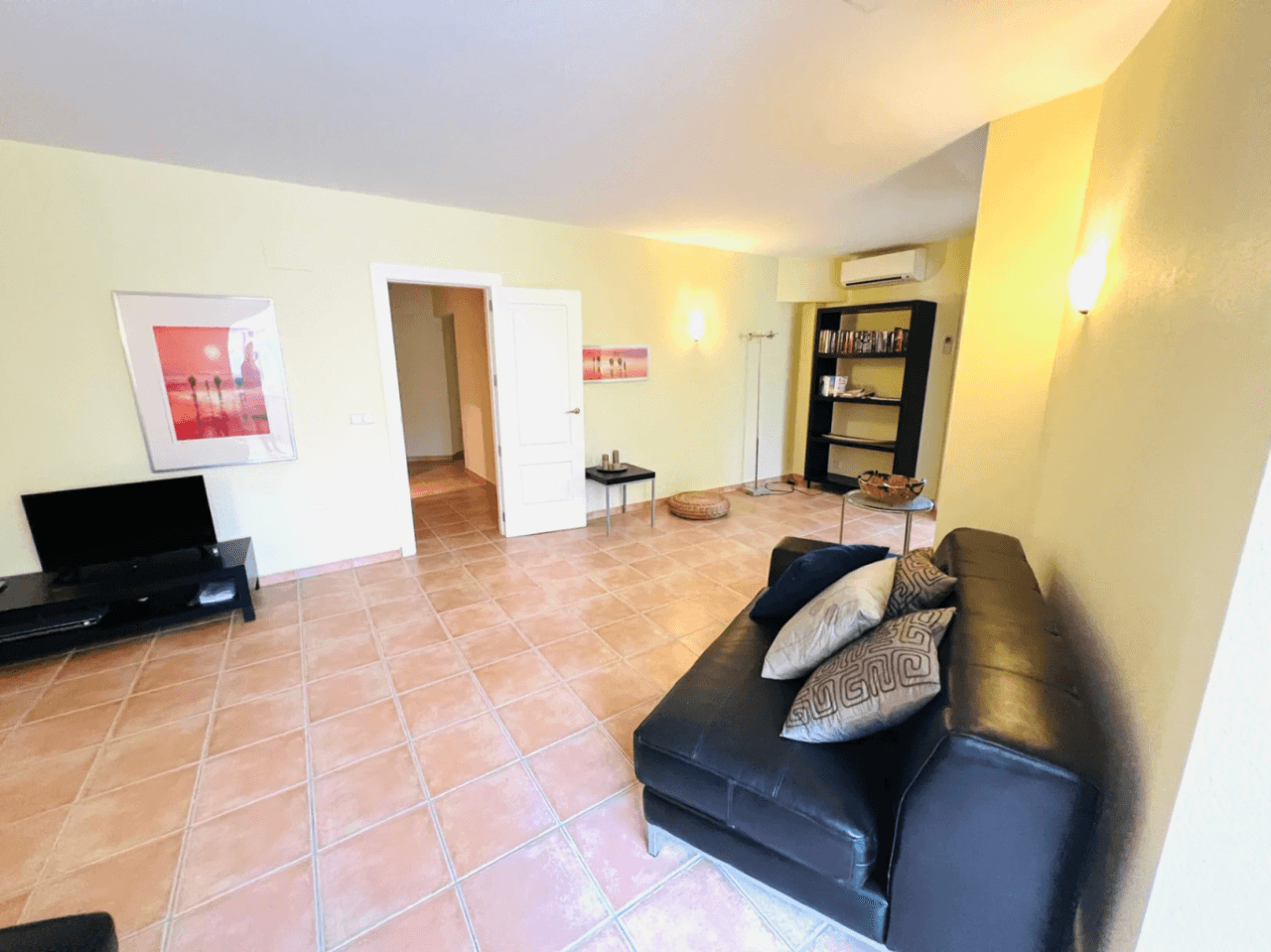 Exceptional 6-Bedroom Villa in La Sella – A Versatile Investment with 2-in-1 Living for sale in La Sella Golf Resort, Pedreguer, Costa Blanca