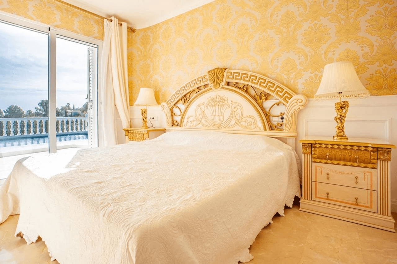 Luxury villa with garage for sale in La Sella Golf Resort, Costa Blanca