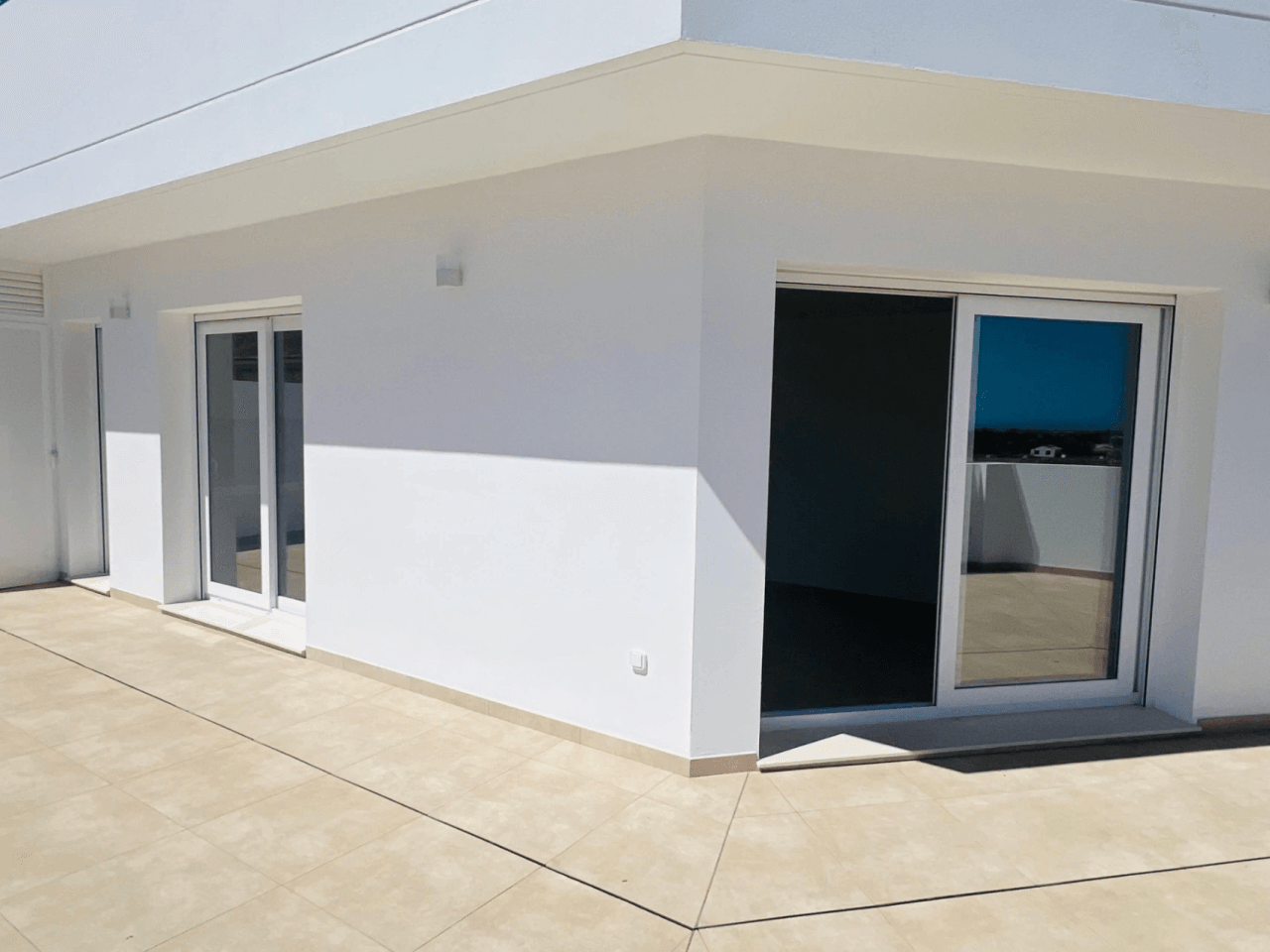 Fantastische, gemeubileerde penthouse te huur voor lange termijn in La Xara, Denia, Costa Blanca.
