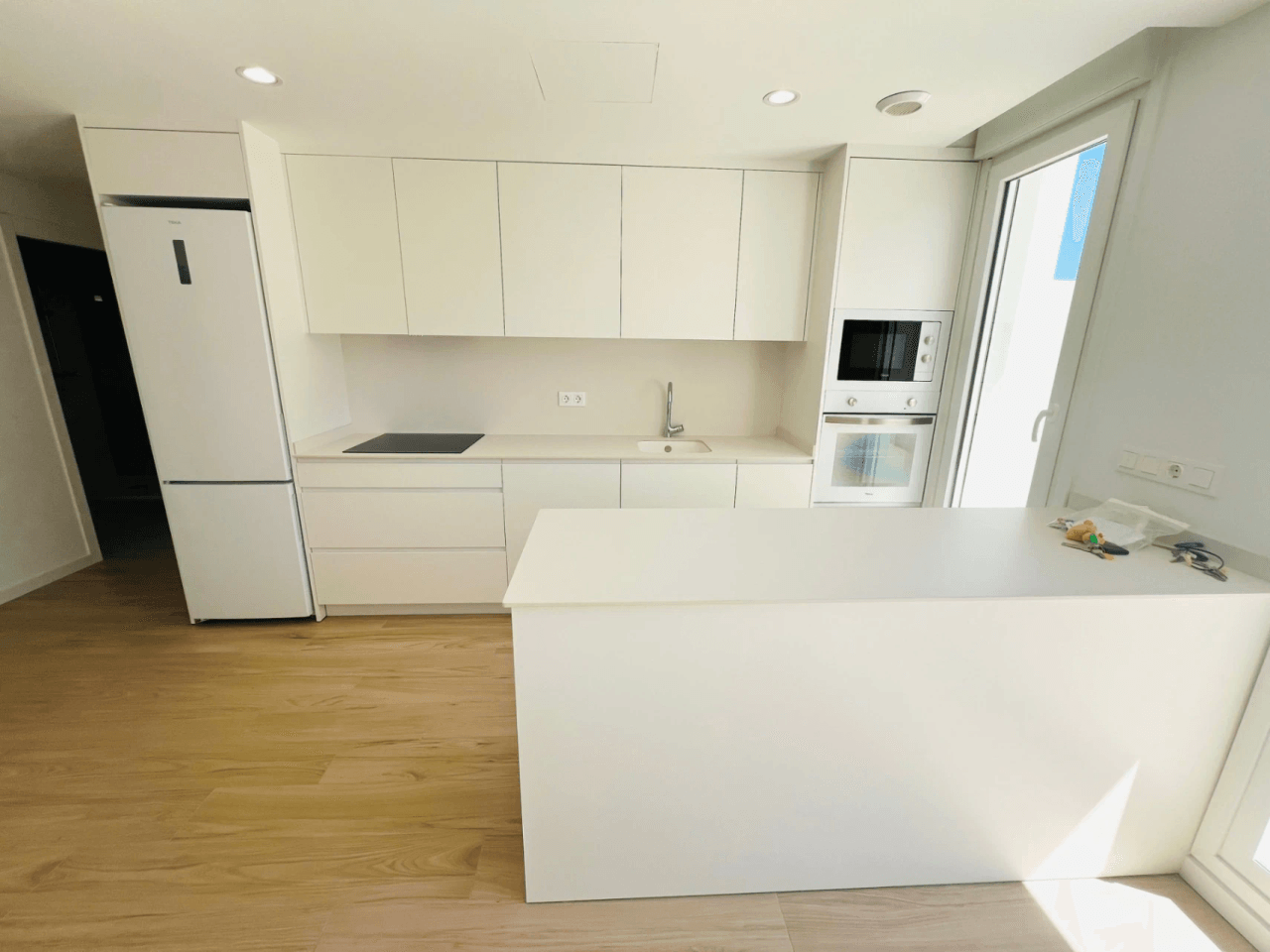 Spectaculaire nieuwe penthouse in La Xara! Eerste bewoning, uitgerust met toestellen en klaar om in te trekken in La Xara, Denia, Costa Blanca.