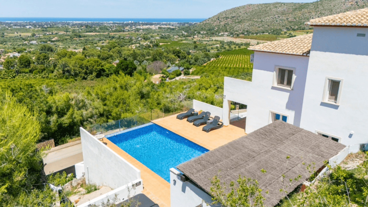 Villa moderne avec licence touristique et vue sur la mer à La Sella Golf, Pedreguer, Costa Blanca
