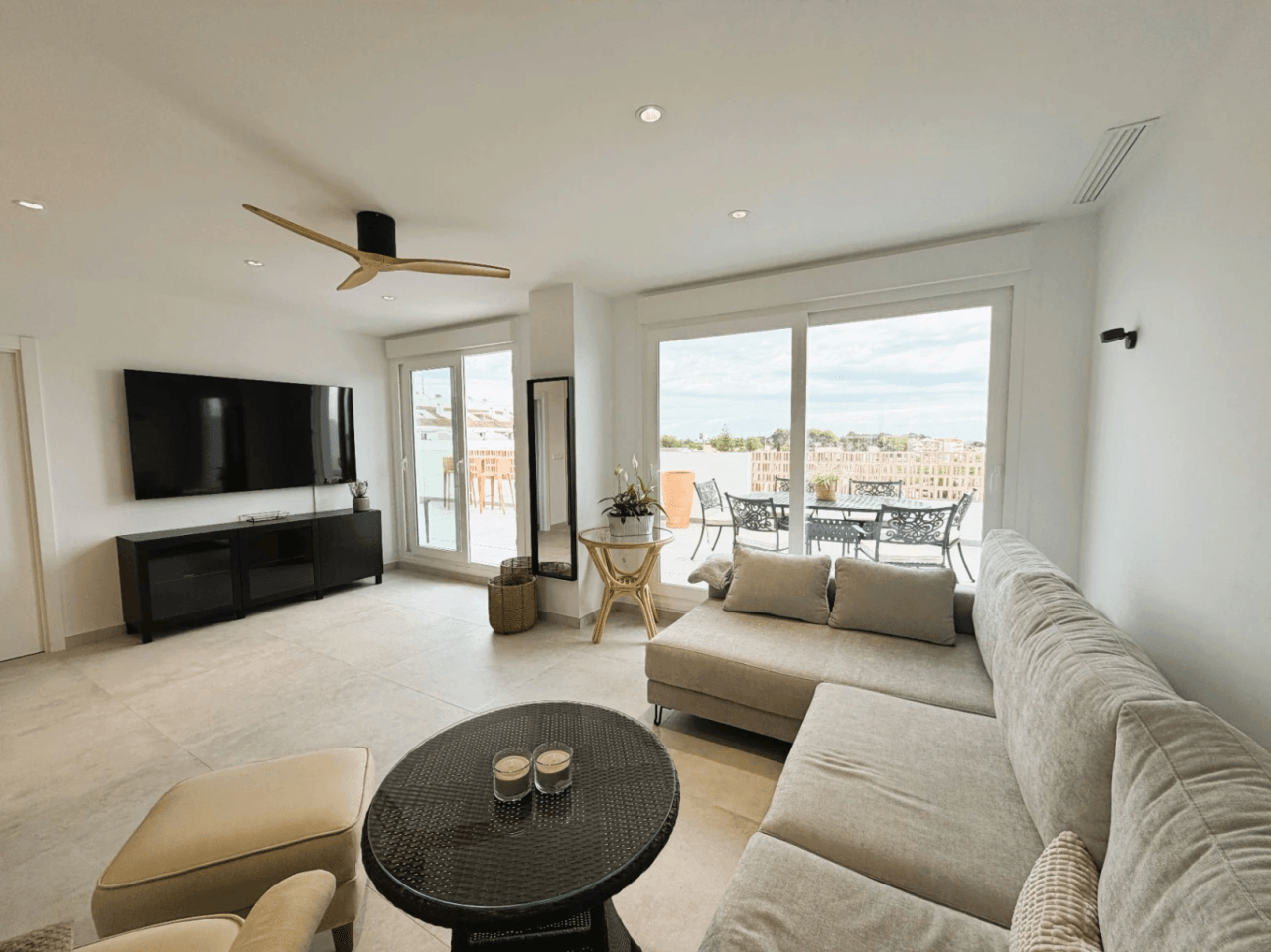 Fantastisch nieuwbouw penthouse te huur voor lange termijn in La Xara, Denia, Costa Blanca