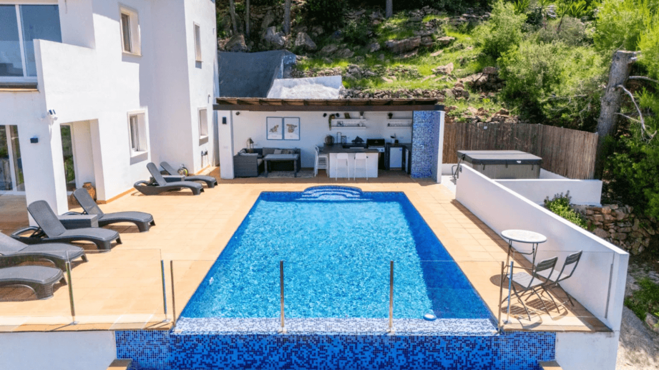 Villa moderne avec licence touristique et vue sur la mer à La Sella Golf, Pedreguer, Costa Blanca