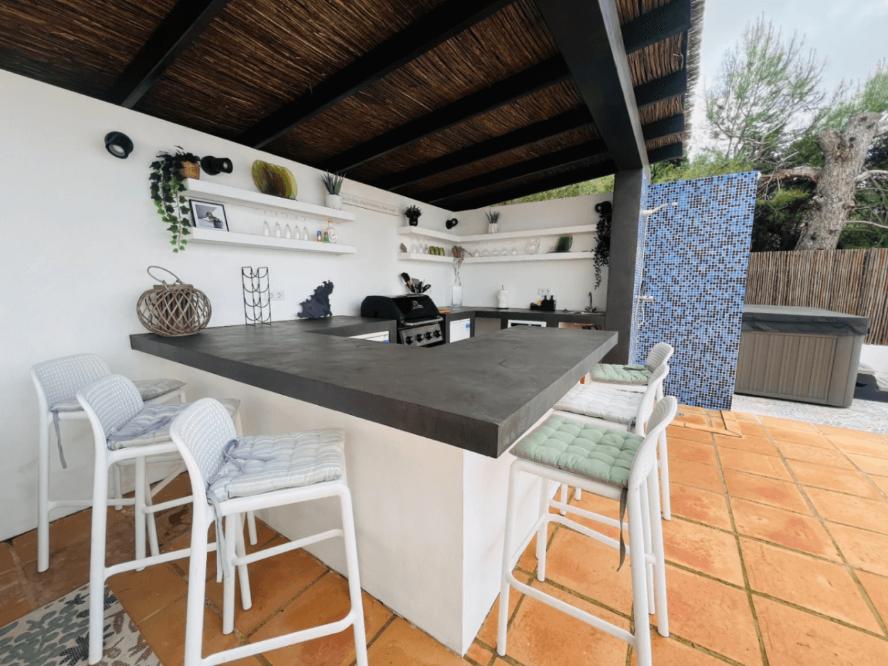 Modern villa with tourist license and sea view in La Sella Golf, Pedreguer, Costa Blanca.