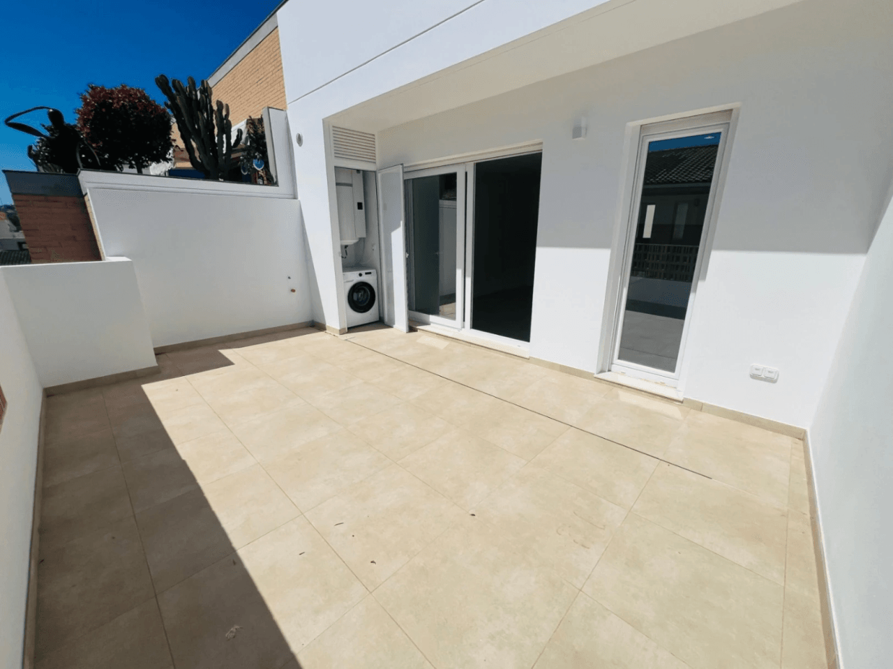 Spectaculaire nieuwe penthouse in La Xara! Eerste bewoning, uitgerust met toestellen en klaar om in te trekken in La Xara, Denia, Costa Blanca.