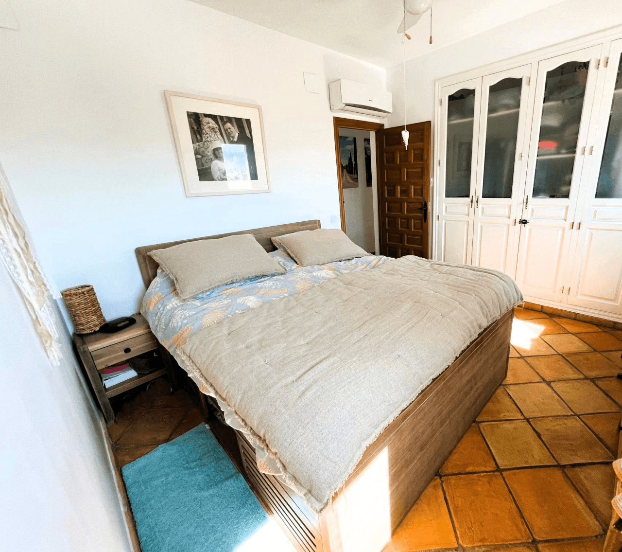 Prachtige villa met 3 slaapkamers, omgeven door de natuur en met uitzicht op bergen, te koop in Tormos, Orba Valley, Costa Blanca.