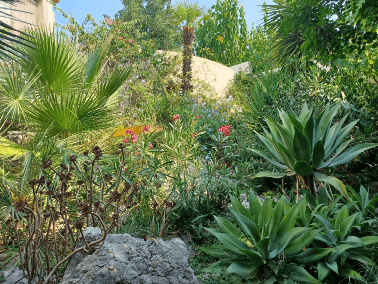 Prachtige villa met 3 slaapkamers, omgeven door de natuur en met uitzicht op bergen, te koop in Tormos, Orba Valley, Costa Blanca.