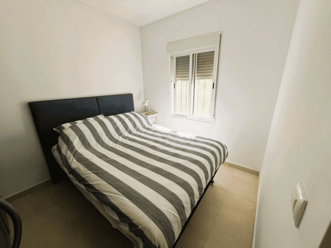 Prachtige villa met 3 slaapkamers, omgeven door de natuur en met uitzicht op bergen, te koop in Tormos, Orba Valley, Costa Blanca.
