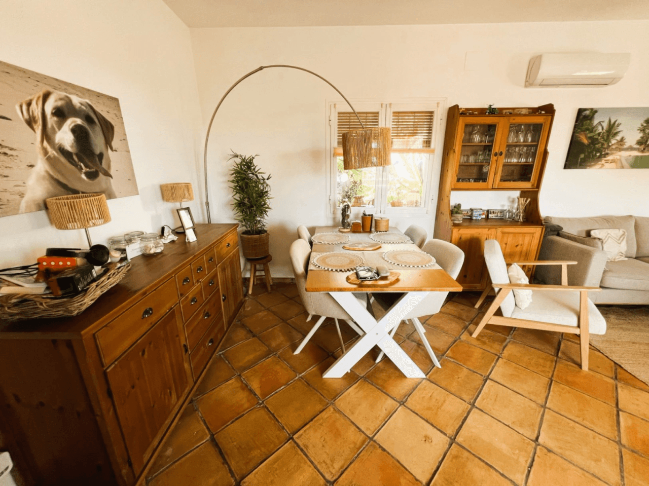 Prachtige villa met 3 slaapkamers, omgeven door de natuur en met uitzicht op bergen, te koop in Tormos, Orba Valley, Costa Blanca.