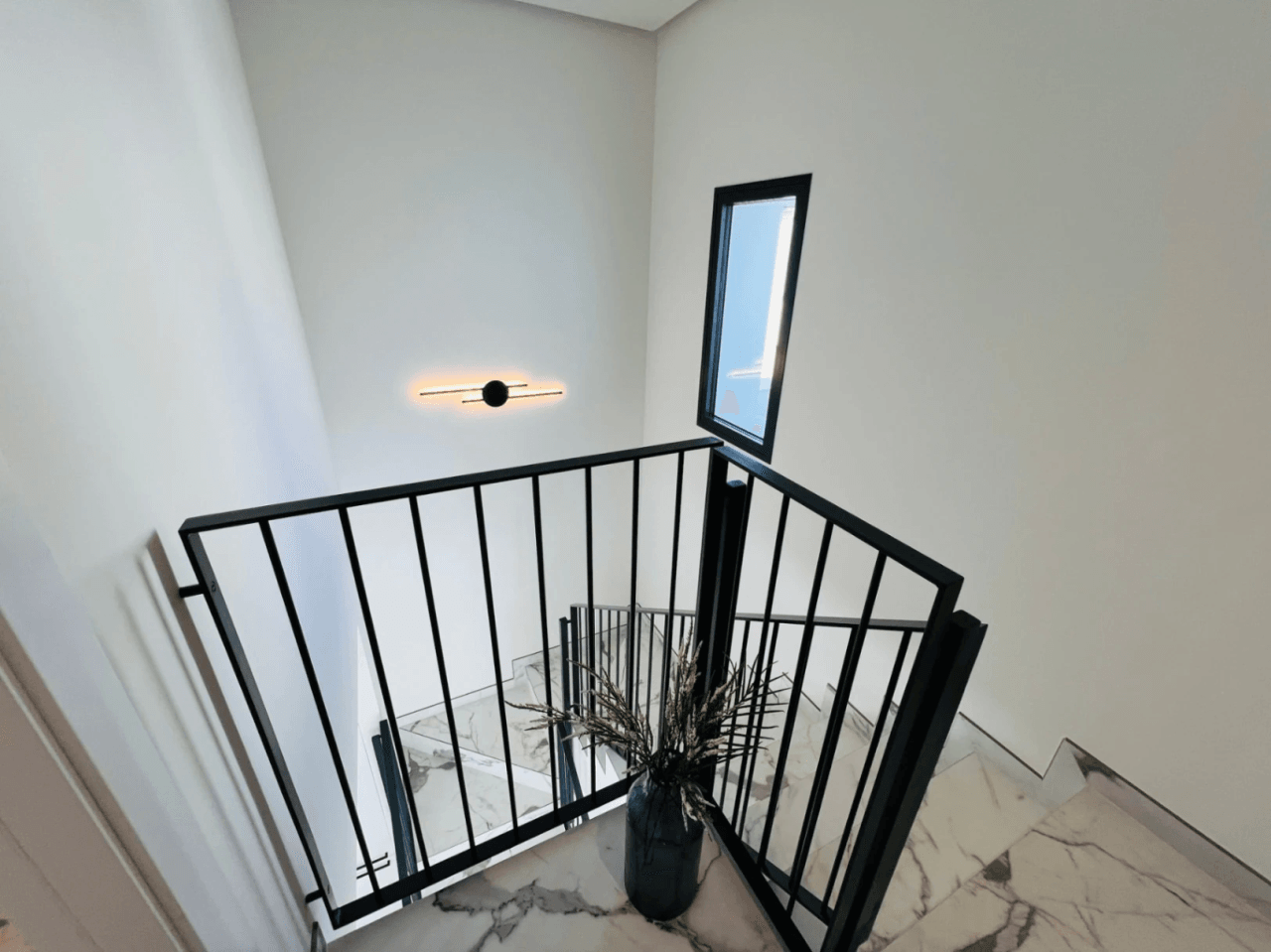 Contemporary villas recently built within walking distance of all amenities are for sale in Denia, Costa Blanca.