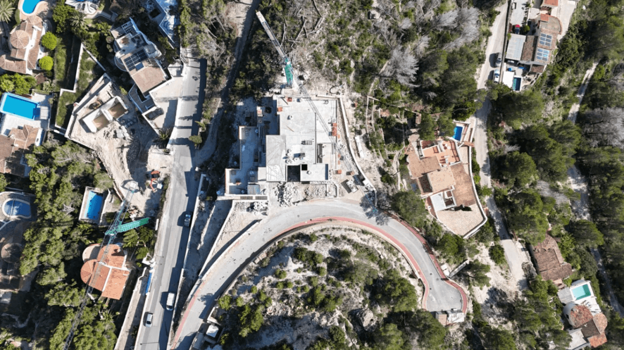 Villa de luxe avec vue à 180 degrés sur Moraira et Calpe, la symétrie parfaite de l'horizon méditerranéen, à vendre à Fanadix, Benissa, Costa Blanca