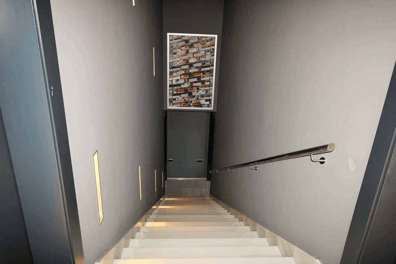 Een uitzonderlijke villa met een uniek ontwerp en op een prachtige locatie te koop in de Sella Golf, Pedreguer, Costa Blanca.