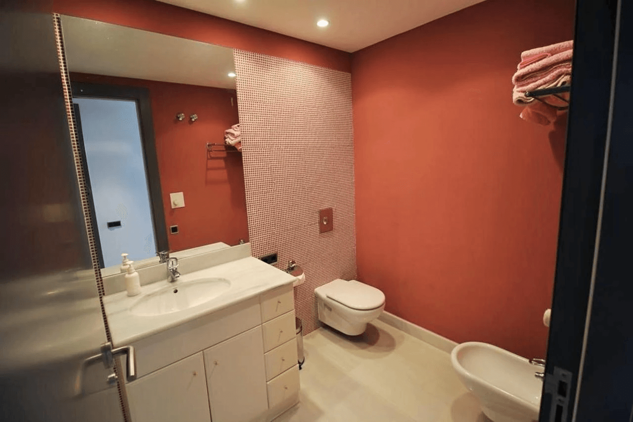 Een uitzonderlijke villa met een uniek ontwerp en op een prachtige locatie te koop in de Sella Golf, Pedreguer, Costa Blanca.