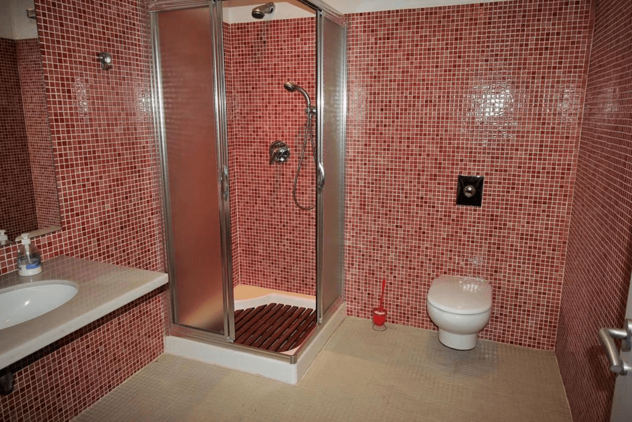 Een uitzonderlijke villa met een uniek ontwerp en op een prachtige locatie te koop in de Sella Golf, Pedreguer, Costa Blanca.