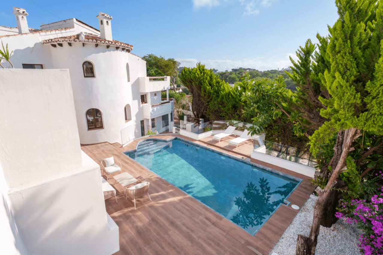 Recently modernized luxurious 6-bedroom villa in Granadella, Javea, Costa Blanca