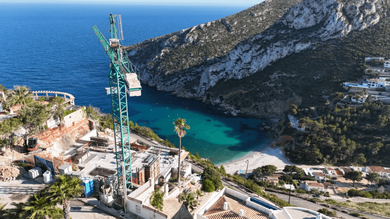 Luxuriöse Villa mit Panoramameerblick in einer privilegierten Lage der Cala Granadella zum Verkauf in Jávea, Costa Blanca.