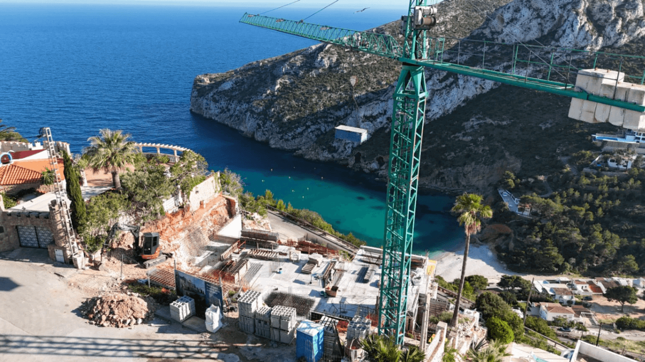 Luxuriöse Villa mit Panoramameerblick in einer privilegierten Lage der Cala Granadella zum Verkauf in Jávea, Costa Blanca.
