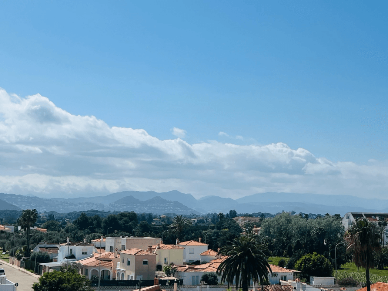 Mooi appartement op de beste locatie met uitzicht op zee in Denia, Costa Blanca.