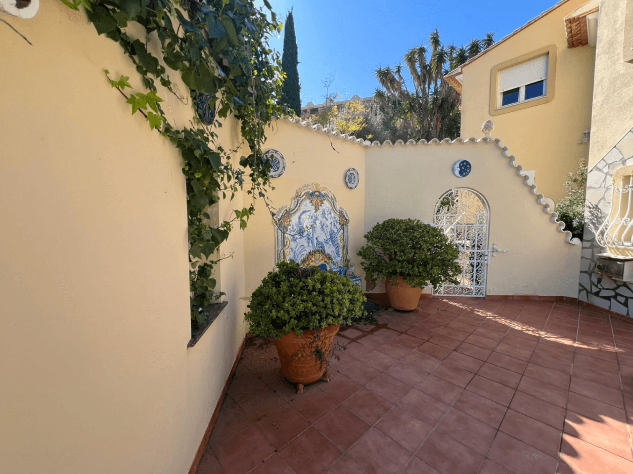 Klassieke Elegantie en Oneindige Horizon: Mediterraanse Villa met Dubbele Perceel en Zeezicht in La Sella Golf Resort, Pedreguer, Costa Blanca