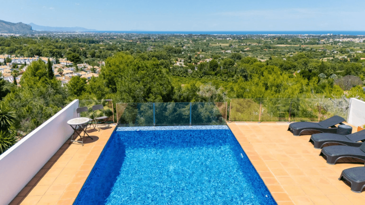 Villa moderne avec licence touristique et vue sur la mer à La Sella Golf, Pedreguer, Costa Blanca