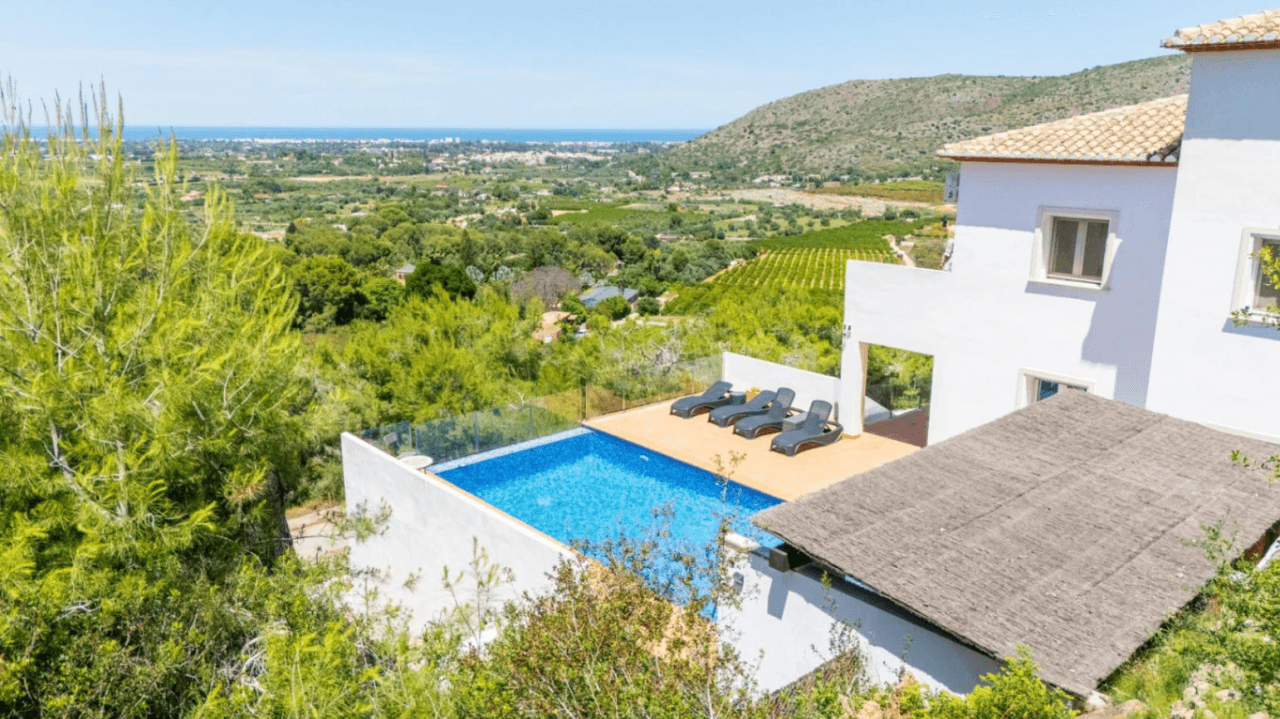 Villa moderne avec licence touristique et vue sur la mer à La Sella Golf, Pedreguer, Costa Blanca