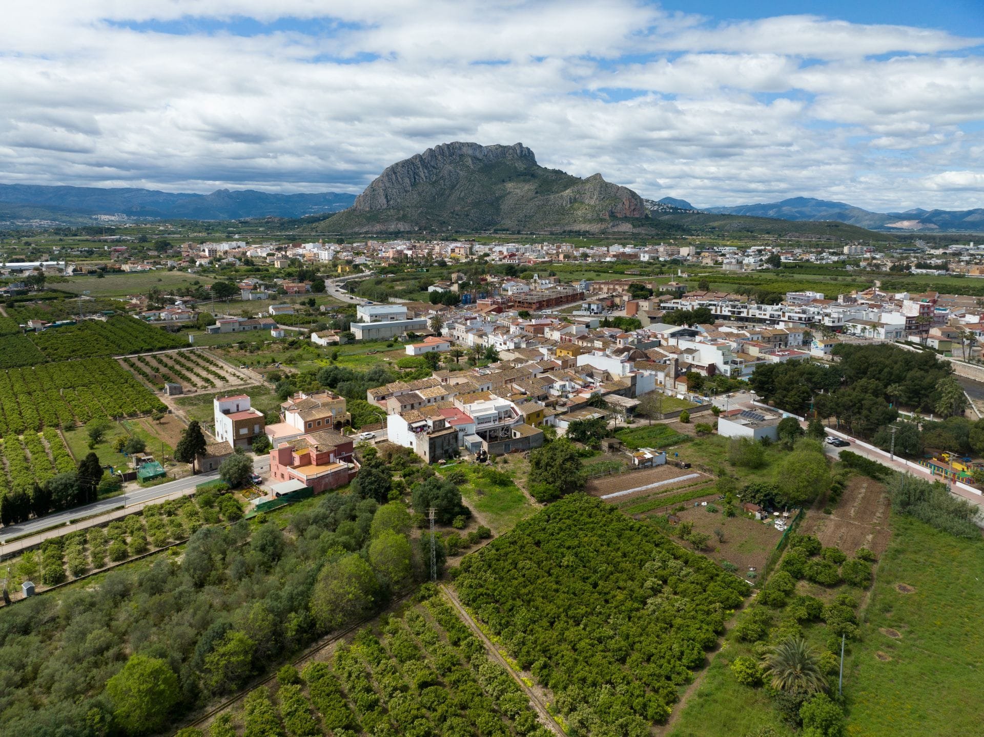 Els Poblets y El Verger: vida costera cerca de Dénia a un precio muy atractivo